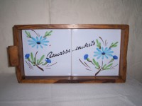 BANDEJA DE MADERA CON AZULEJOS AÑOS 60